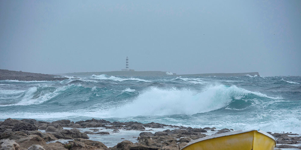 Vētrā Spānijā un Portugālē gājuši bojā vismaz 5 cilvēki