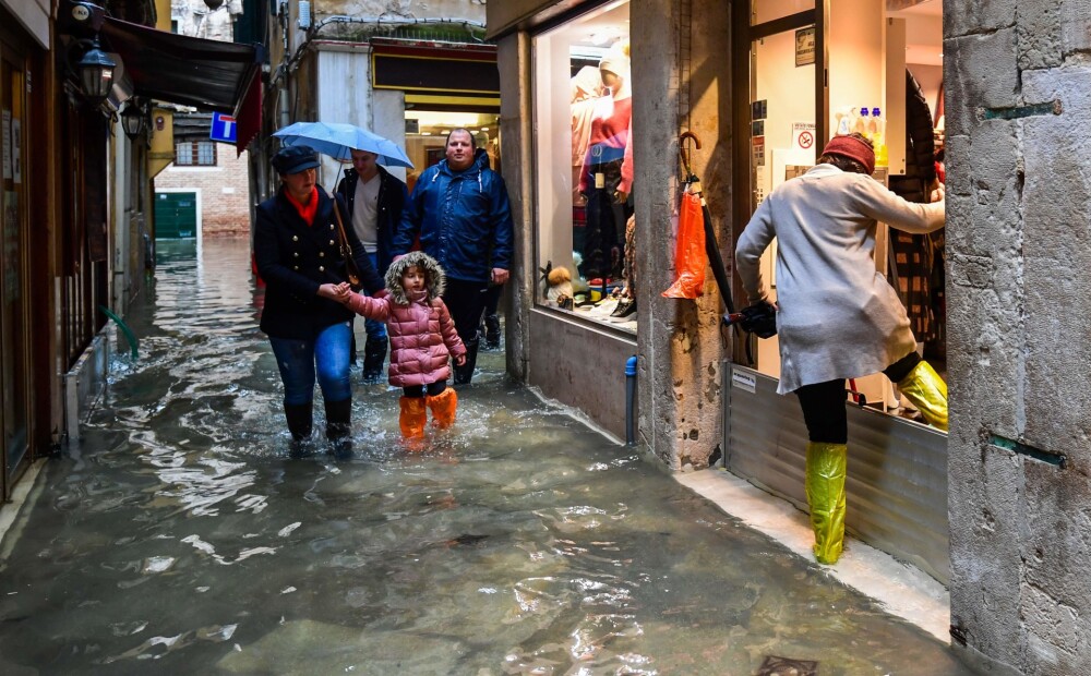 Venēcijā atkal izsludināta plūdu trauksme