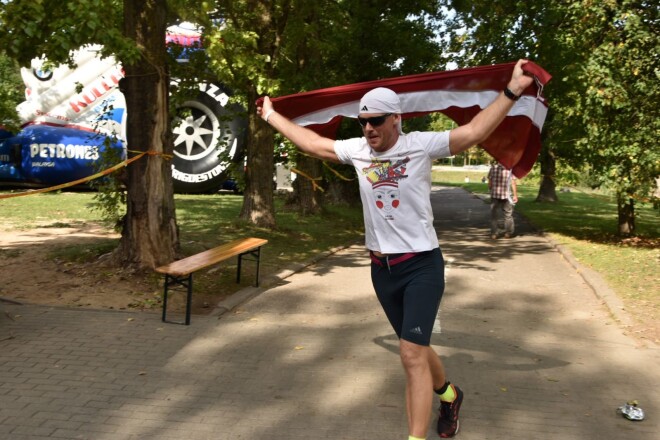 Es nekad neesmu sevi pozicionējis kā sportistu, man tas ir tikai hobijs, par sevi stāsta Jānis Miezers.