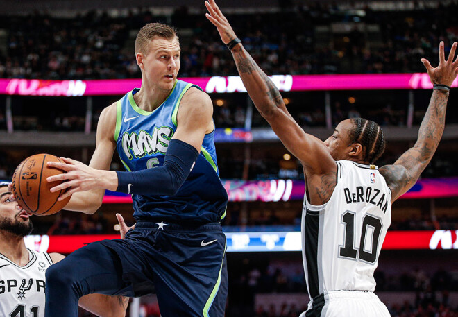 Kristaps Porziņģis mačā pret "Spurs".