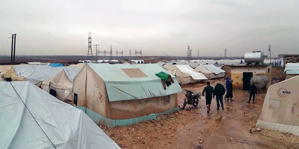 Divu nedēļu laikā Sīrijas ziemeļrietumus pametuši vairāk nekā 235 000 iedzīvotāju