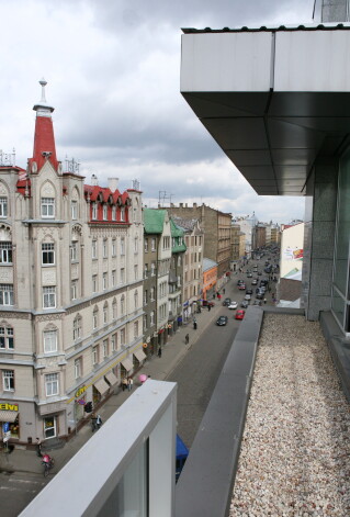 Sestdien, 4. janvārī, būs aizraujoši veikt promenādi pa Tērbatas ielu no Elizabetes līdz Stabu ielai – pašvaldība no šī ielas posma būs izdzinusi mašīnas un tā uz dažām stundām būs pārvērtusies par gājēju ielu.