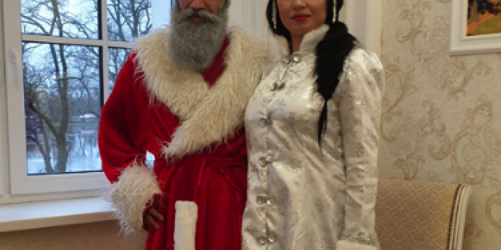 Krievijā atsaka reģistrēt laulību Ziemassvētku vecītim un Sniegbaltītei