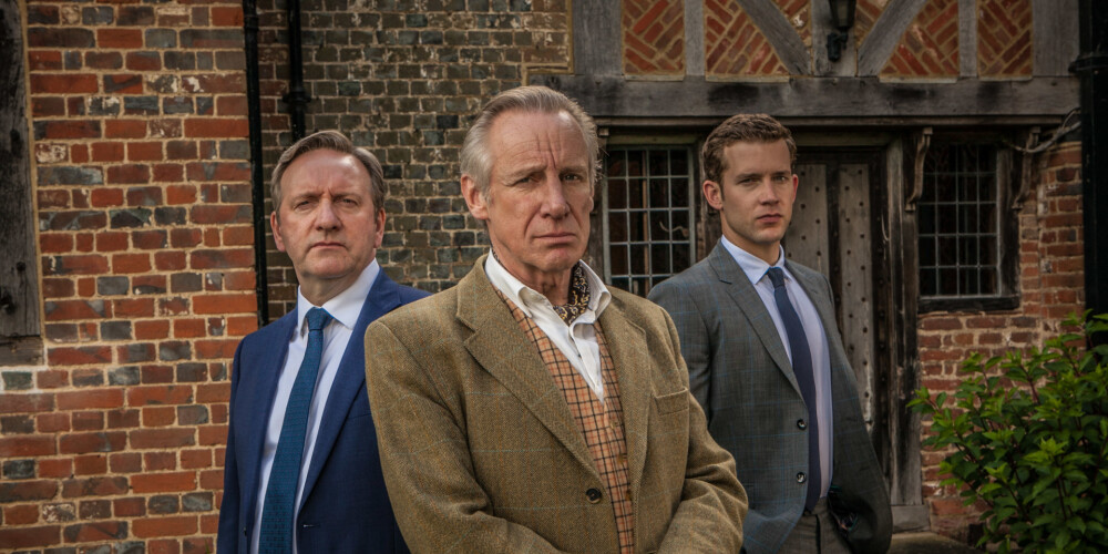 Seriāla zvaigznes Nīls Dadžens, Nikolass Ferels un Niks Hendrikss.