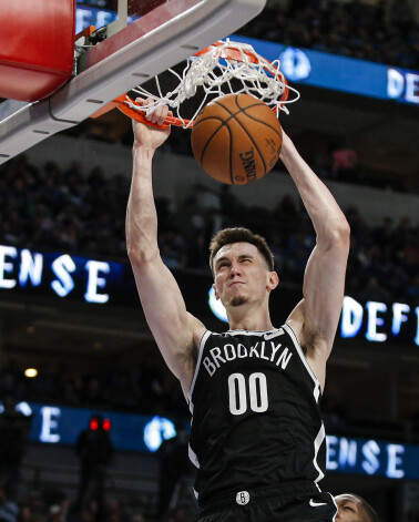 Astoņi punkti ir atkārtots Rodiona Kuruca šīs sezonas rekords. Iepriekšējo reizi viņš astoņus punktus guva pret Porziņģa bijušo komandu Ņujorkas "Knicks".