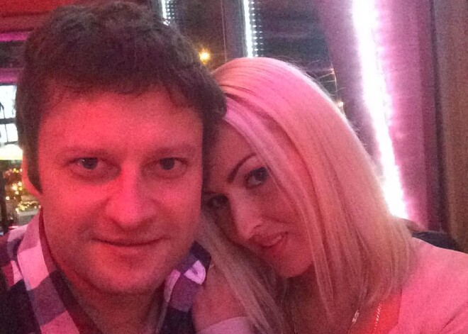 "Страшно, что никак не можешь поддержать любимого человека". Прощальный пост смертельно больного онколога прокомментировала его жена