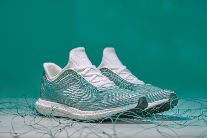 Кроссовки Adidas & Parley сделаны из пластика, выловленного в мировом океане