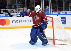 "Dinamo" vārtsargs Jānis Voris atzīts par nedēļas labāko jauno hokejistu KHL.