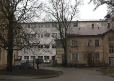 Policija atklāj līdz šim noskaidrotos faktus par slepkavību un pašnāvību birojā Rīgā, Kandavas ielā
