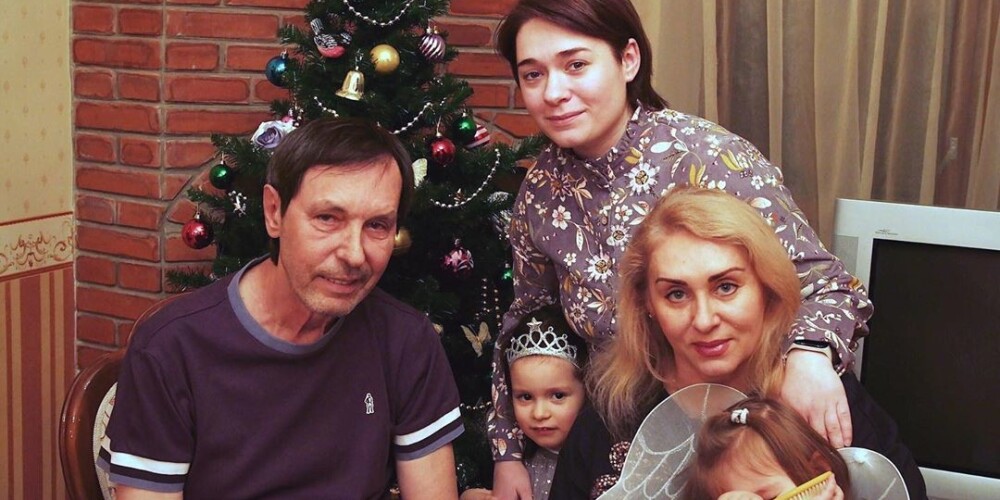 Николай Носков поделился снимками с подросшими красавицами внучками