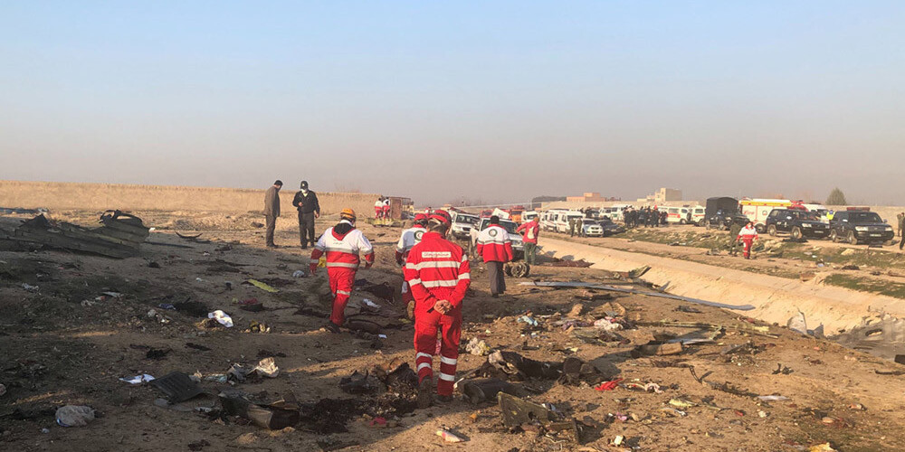 EK atsakās izteikt pieņēmumus par Teherānas aviokatastrofu