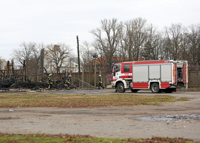 За сутки ликвидировано 3 пожара повышенной опасности; в авариях пострадали 8 человек