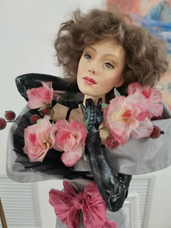 Lelle no topošās izstādes "Parfīms". 2020