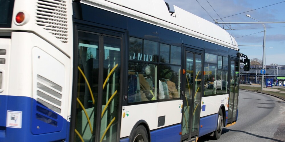 Rīgas satiksme: 4-й троллейбус будет курсировать чаще 40-го автобуса