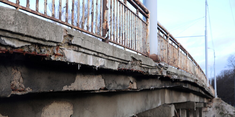 Работы по перестройке Брасского моста возобновятся в марте