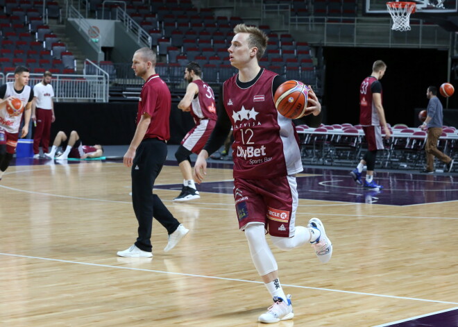 Talantīgais basketbolists Artūrs Strautiņš sezonu turpinās Itālijas otrajā līgā