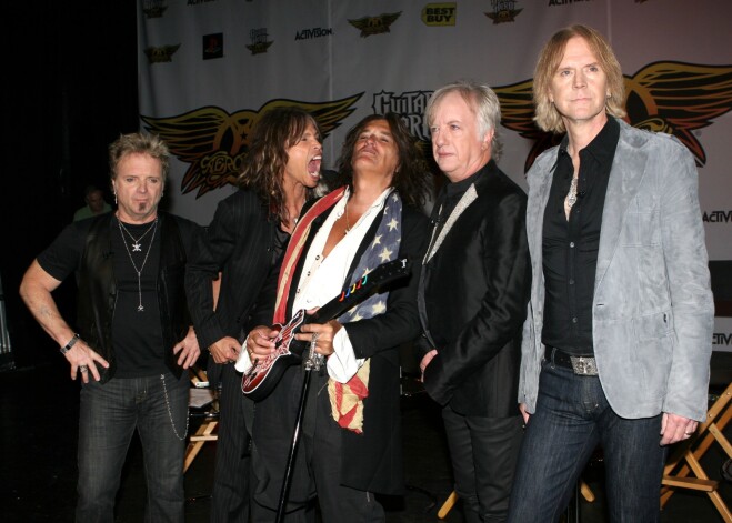 "Aerosmith".