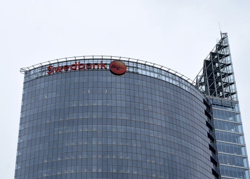 "Swedbank" pērn Latvijā nopelnījusi 108 miljonus eiro
