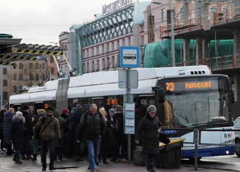 Prātam neaptverama „Rīgas satiksmes” neefektivitāte: 3,5 reizes sliktāk nekā Viļņā, 2,6 reizes sliktāk nekā Tallinā