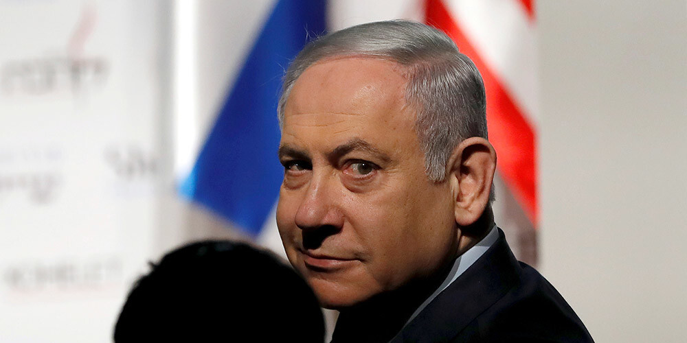 Izraēlas tiesā oficiāli iesniegtas apsūdzības pret Netanjahu