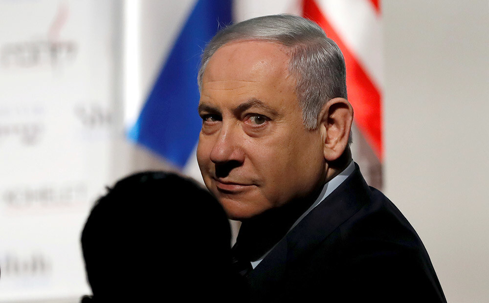 Izraēlas tiesā oficiāli iesniegtas apsūdzības pret Netanjahu