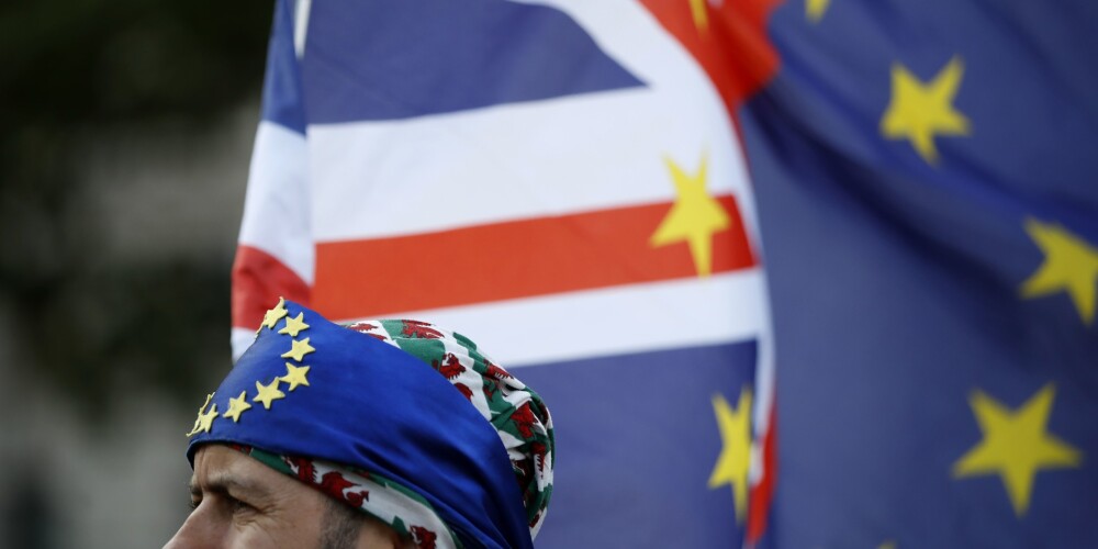 Lielbritānija piektdien pametīs Eiropas Savienību - EP ratificē breksita vienošanos