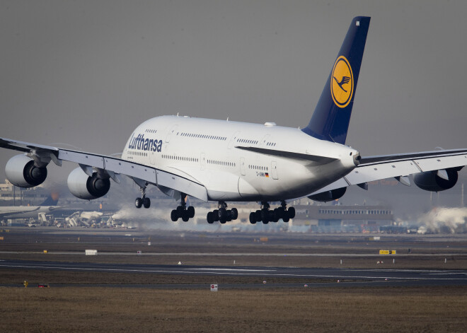 "Lufthansa" pārtrauc reisus uz Ķīnu