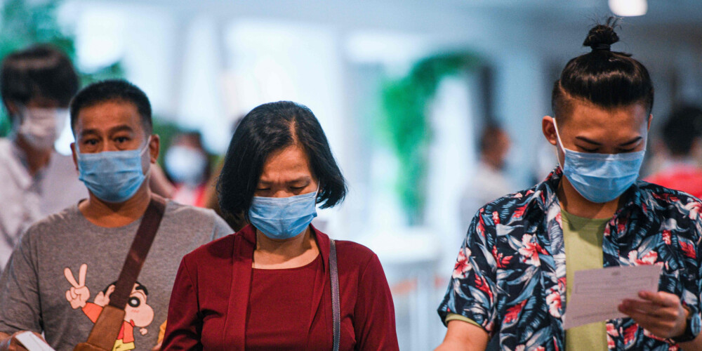 Koronavīruss Ķīnā prasījis jau 170 cilvēku dzīvības; inficējušies arī trīs evakuētie japāņi