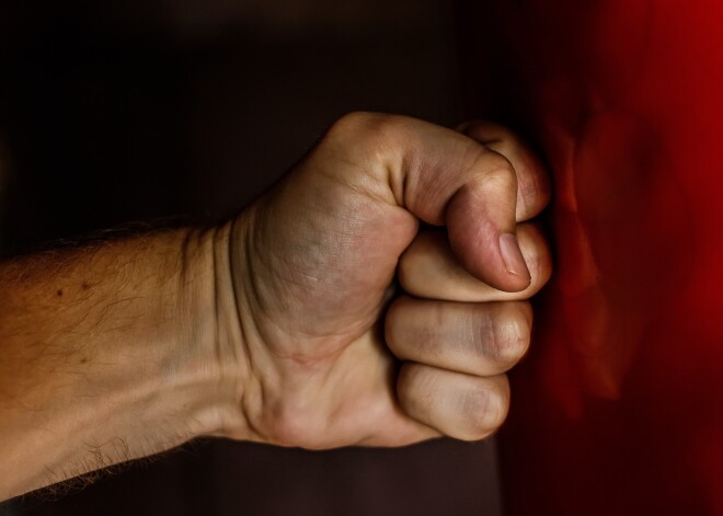 Lietā par 20 000 eiro kompensāciju saistībā ar pirmklasnieka piekaušanu Jaunjelgavā noslēgts izlīgums