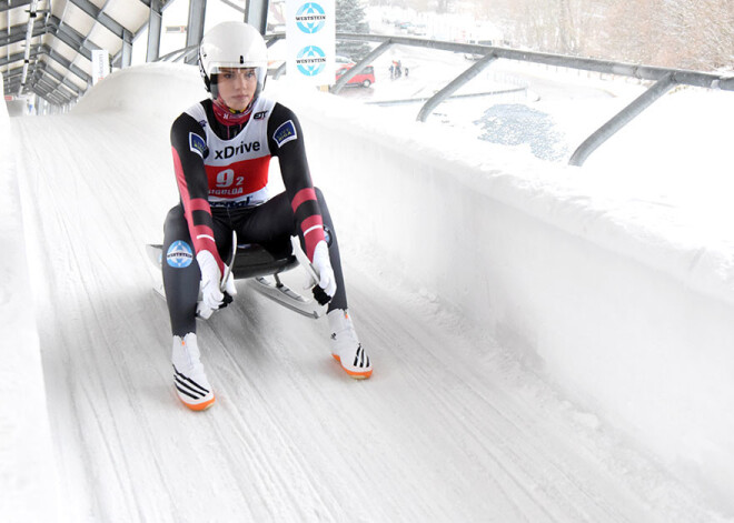 Kamaniņu braucēja Bērziņa izcīna bronzas medaļu Eiropas junioru čempionātā