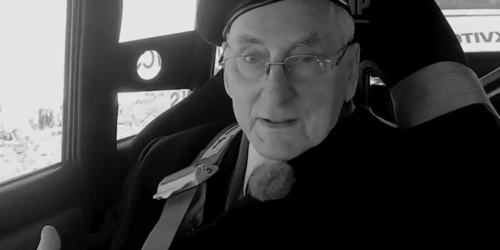 90 gadu vecumā mūžībā devies Latvijas autosporta leģenda Arnolds Dambis