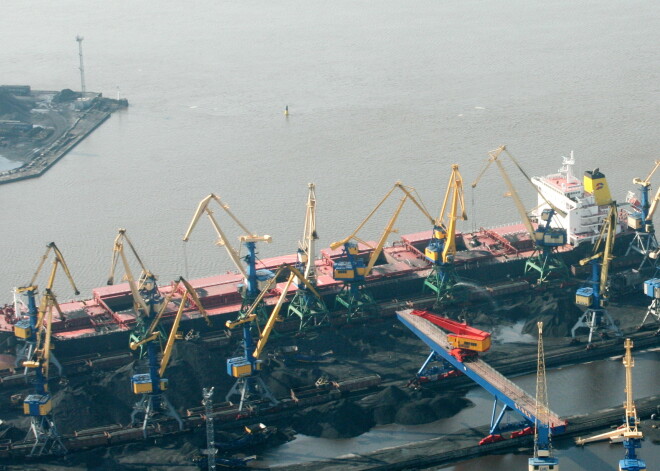 Piedāvājumu pārkraut naftu Baltkrievijai neuztver nopietni