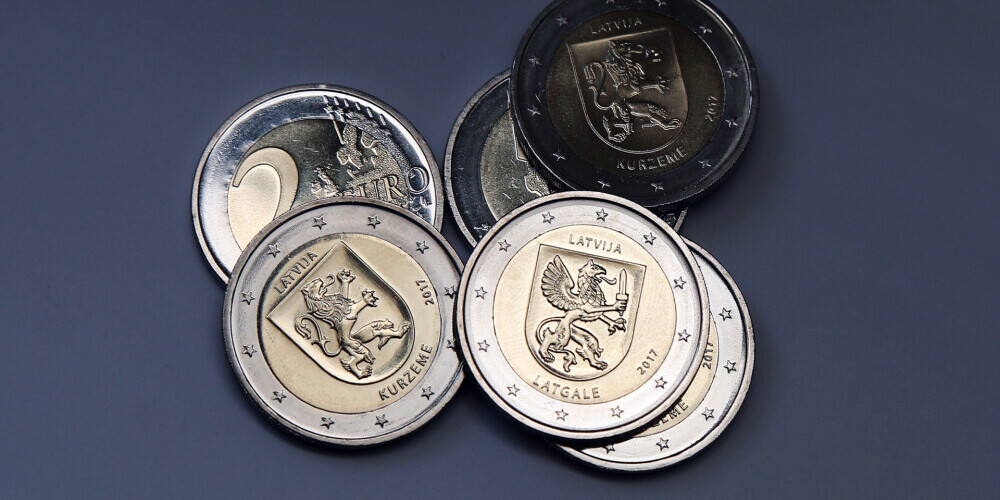 Банда на кухне дома в Риге изготавливала фальшивые монеты: присужден условный срок