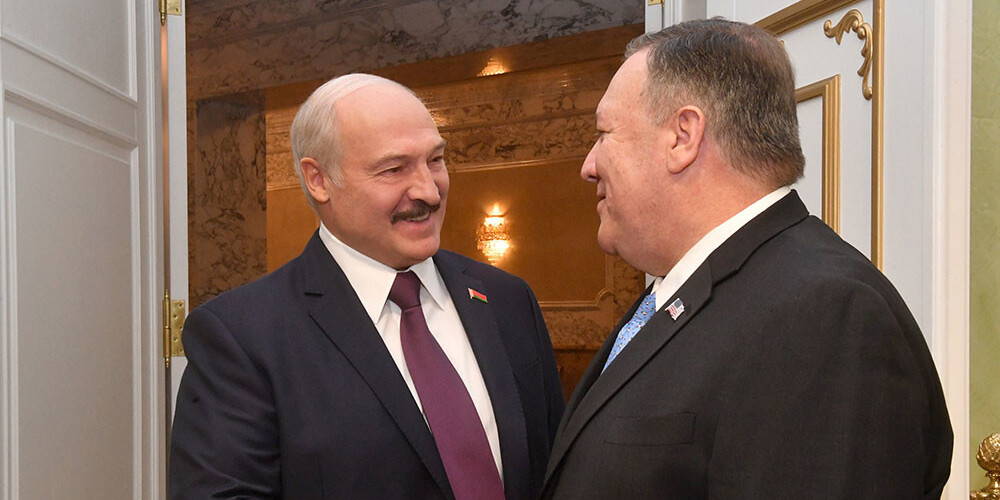 Lukašenko atzīst, ka ASV var piedāvāt naftu par "konkurētspējīgām cenām"