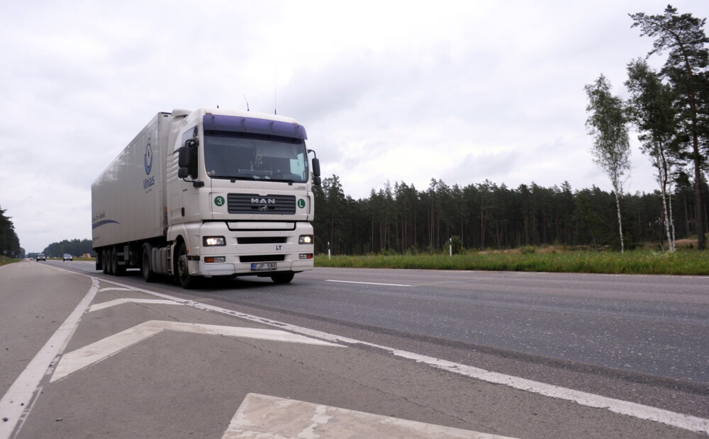 Jauni ierobežojumi kravas auto mudina Baltijas un citas Austrumeiropas valstis vērsties tiesā