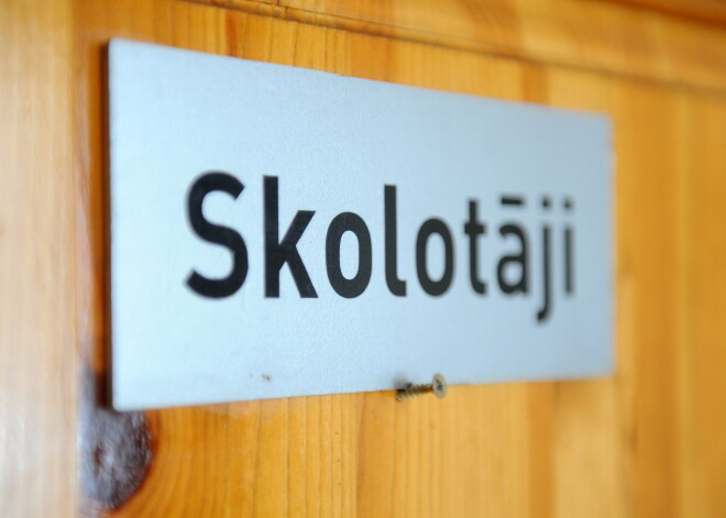 No skolotāju izglītošanas naudas vērienīga daļa - komunikācijai un publicitātei