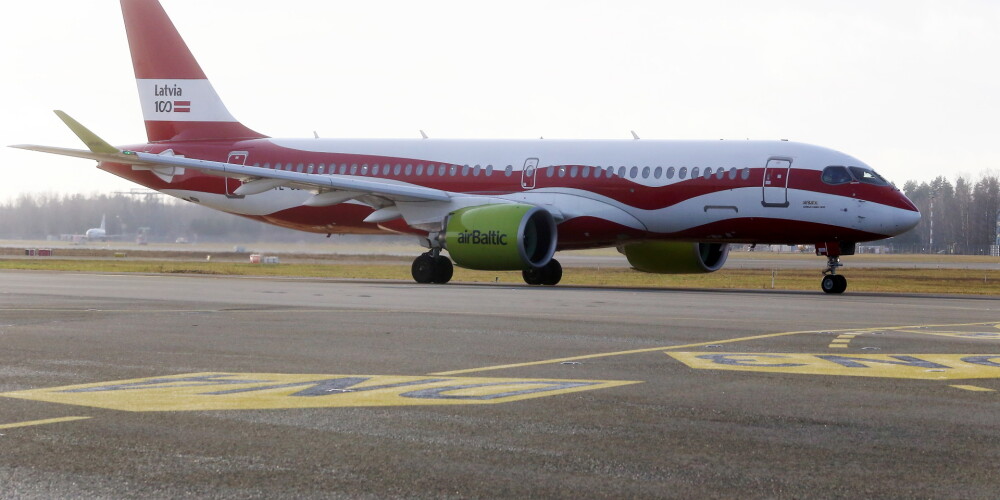 Самолет airBaltic, вылетев в Мюнхен, из-за бури вернулся в Ригу