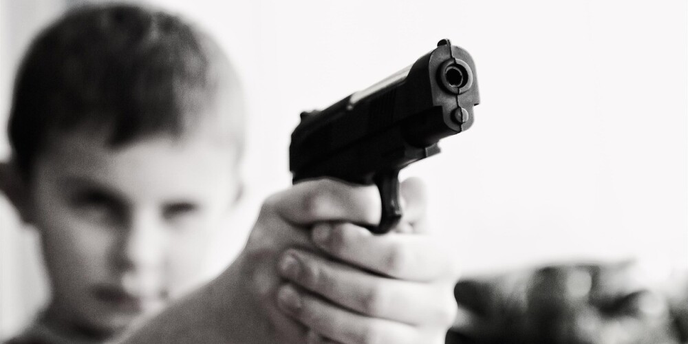 Родители 9-летнего имантского стрелка заплатят штраф