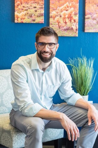Kamerons cerēja, ka, izveidojot ģimeni ar sievieti, viņam izdosies atbrīvoties no homoseksualitātes.