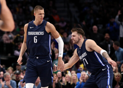 Kristaps Porziņģis un Luka Dončičs abi aizvadīja ļoti produktīvu spēli.