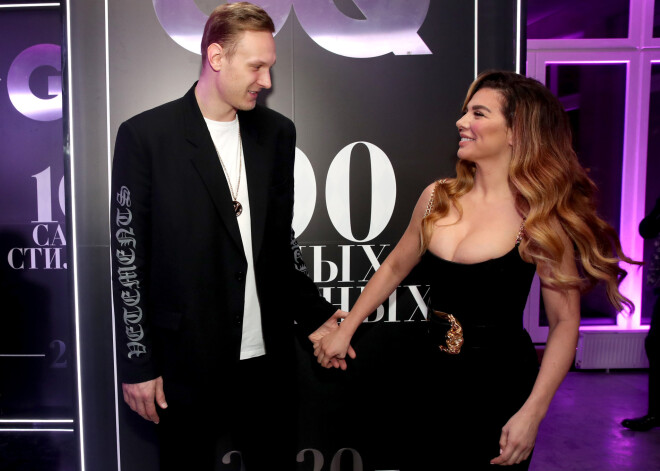 Анна Седокова вместе с Янисом Тиммой появилась на вечеринке журнала GQ и ответила на вопрос о беременности