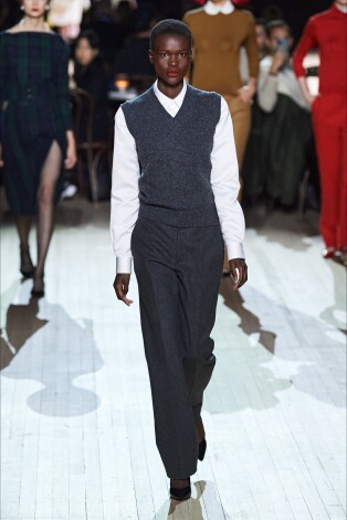 Kašmira veste "Marc Jacobs" rudens/ziema 2020 tērpu kolekcijā. Ņujorkas modes nedēļa