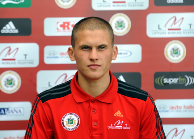Latvijas izlases futbolists Kamešs atgriežas Krievijas pēc spēka otrajā līgā