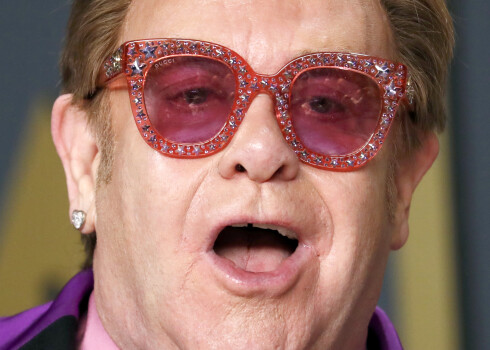 "Man jāiet, piedodiet" - Eltons Džons spiests pārtraukt koncertu Jaunzēlandē