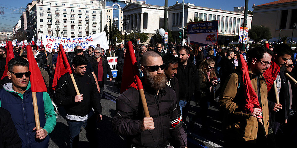 Grieķijā notiek 24 stundu streiks pret pensiju sistēmas reformām
