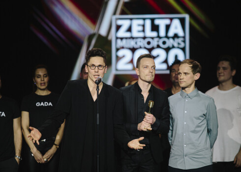 "Zelta mikrofons 2020" balvu pasniegšanas ceremonijā triumfē grupa "Instrumenti"