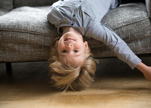 Vecāki ir piemērs, no kura mācās bērns. Neignorē viņa lūgumus, tad arī viņš mācīsies būt atsaucīgs.