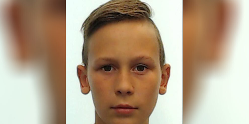 Valsts policija Rīgā meklē no bērnunama aizgājušo Denisu Popovu