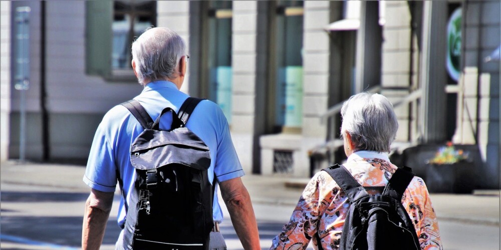 Латвийские пенсионеры в Великобритании подвергают себя социальному риску