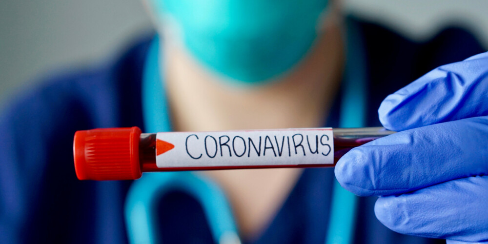 Saistībā ar jaunā koronavīrusa draudiem Lietuvā vēlas izsludināt valsts līmeņa ārkārtas situāciju